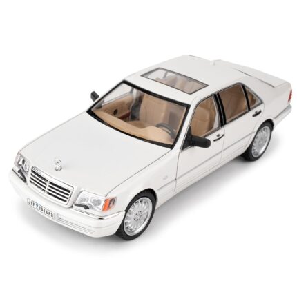 1.24 SCALE MERCEDES-BENZ W140 S320-WHITE