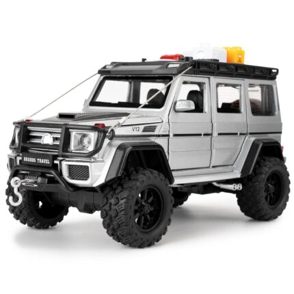 1.24 SCALE MERCEDES-BENZ G550 4×4 - SILVER