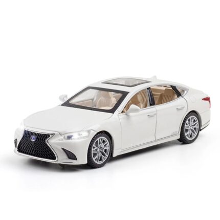 1.32 SCALE LEXUS LS500H - WHITE